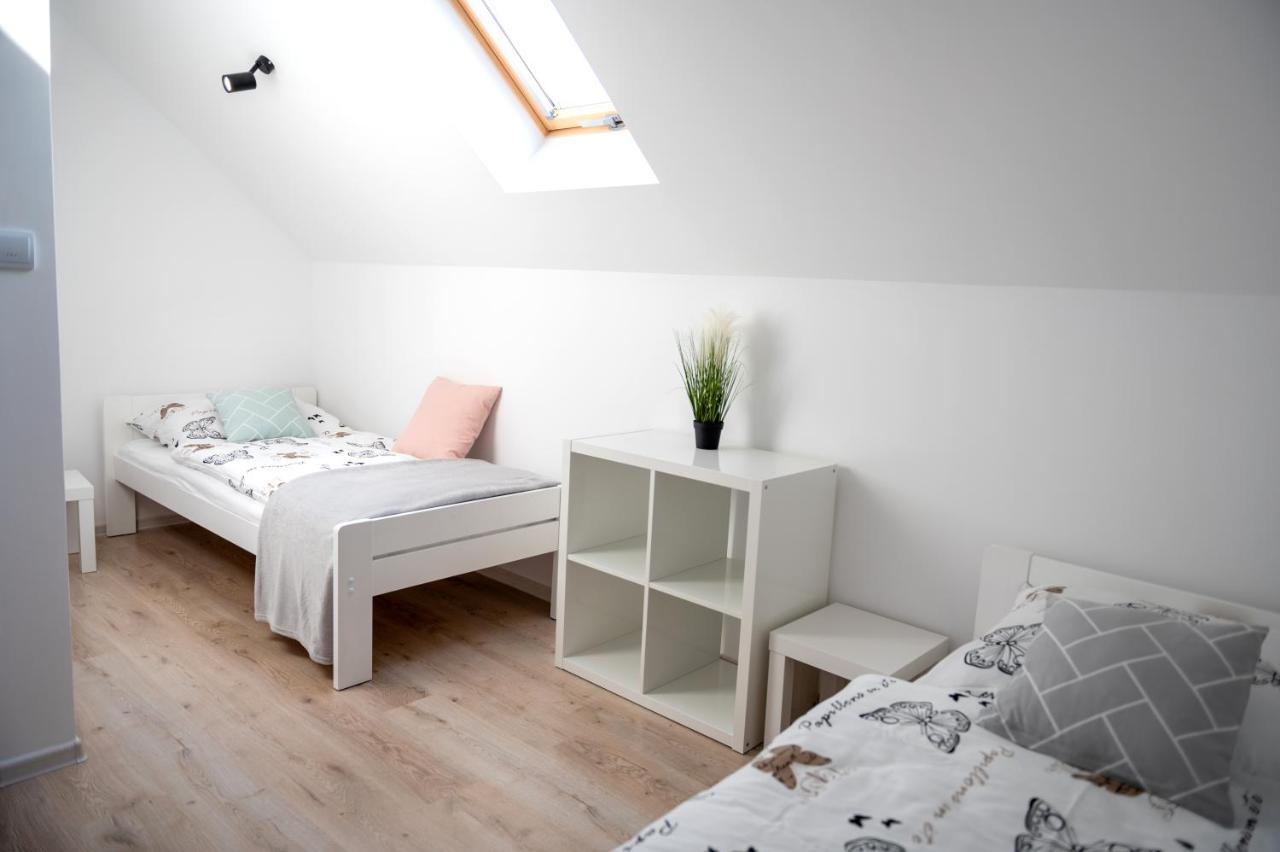 Emma Apartamenty Gostyn  Buitenkant foto